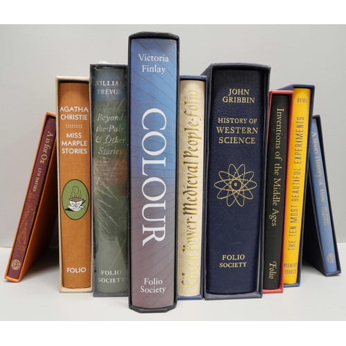 811 - A collection of Folio Society books, some with dust jackets