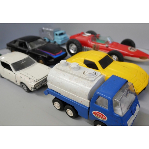 851 - A box of die-cast and plastic models