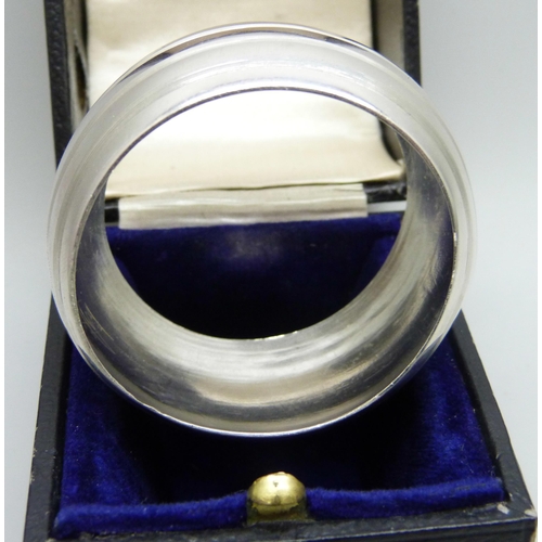 949 - An Art Deco silver napkin ring, Birmingham 1919, 23g