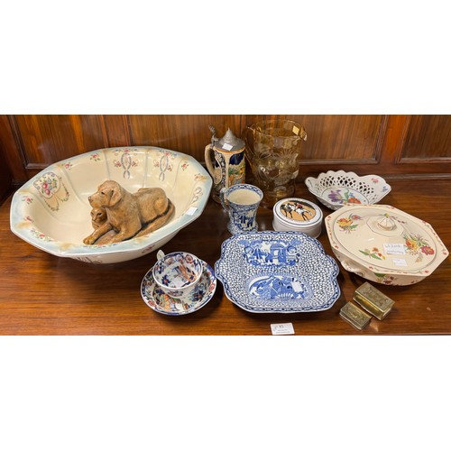 260A - Assorted china and glassware, etc.