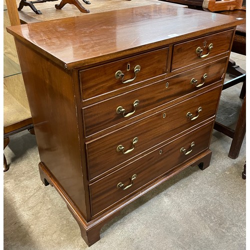 205 - A George III style mahogany chest of drawers