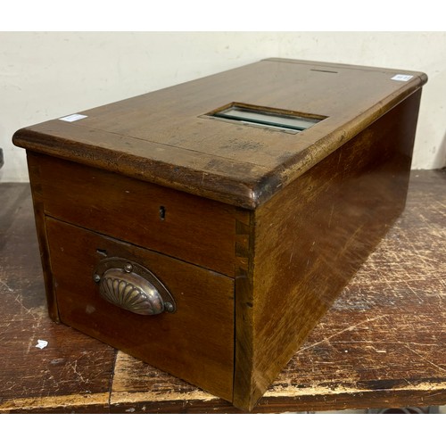 271 - An early 20th Century mahogany cash drawer