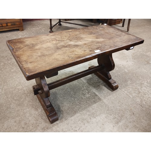 237 - An oak rectangular coffee table