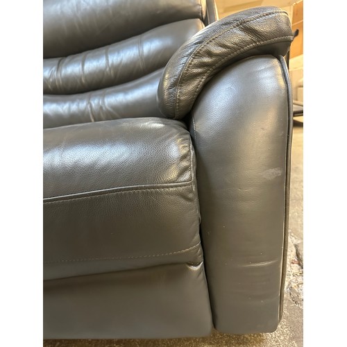 3183 - Grace Grey Leather 2.5 Seater Power Recliner, Original RRP £833.33 + Vat (4216-24) *This lot is subj... 