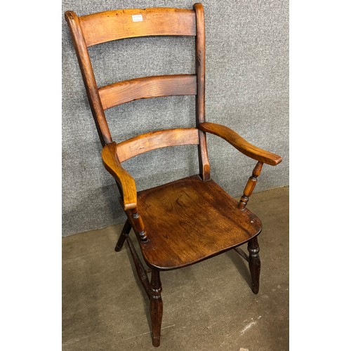 240D - A Victorian elm farmhouse kitchen chair