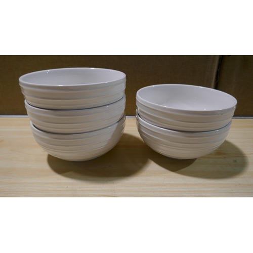 6031 - Mikasa swirl porcelain Dinnerware   (339-375) *This lot is subject to Vat