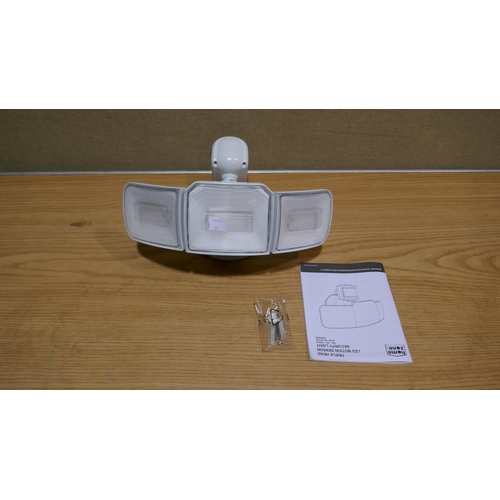 6161 - Home Zone Security Light (Motion Activated)  (339-167) *This lot is subject to Vat