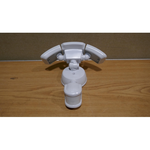 6161 - Home Zone Security Light (Motion Activated)  (339-167) *This lot is subject to Vat