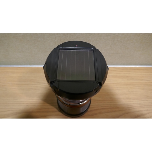 6163 - Duracell 2000 Led Dual Powered Lantern (339-169) *This lot is subject to Vat