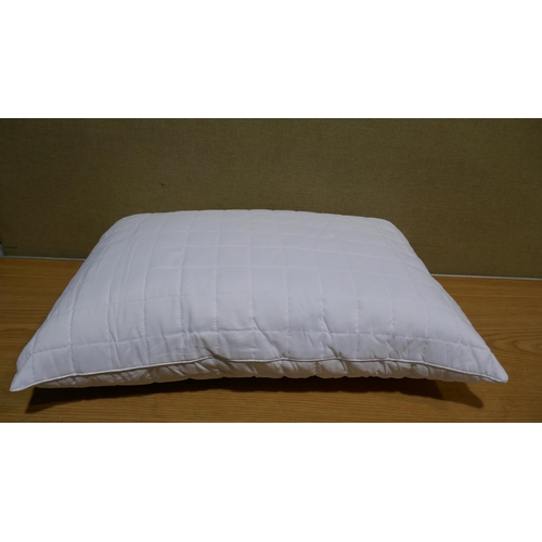 6278 - Hotel Grand Shredded Memory Foam Pillows (339-280) *This lot is subject to Vat