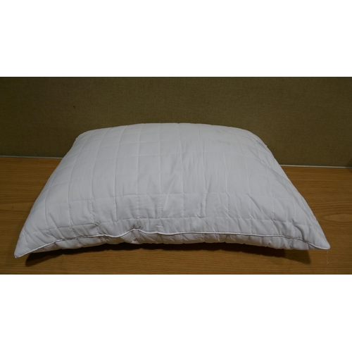 6278 - Hotel Grand Shredded Memory Foam Pillows (339-280) *This lot is subject to Vat