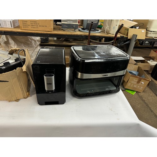 5191 - Five electric kitchen items, Ninja toaster grill, Chefman 4.3 litre deep fat fryer, Chamchef juicer,... 