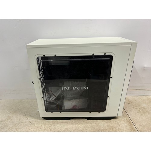 5277 - An InWin Tower PC case and Acer tower case with motherboard