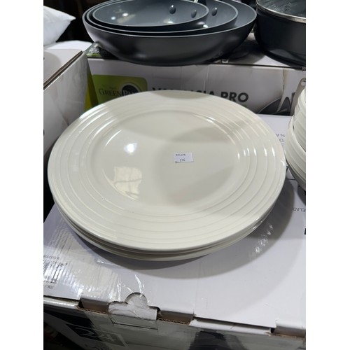 6281 - Mikasa Porcelain 'Swirl' Dinnerware   (339-276) *This lot is subject to Vat