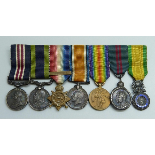 2021 - A group of seven miniature medals