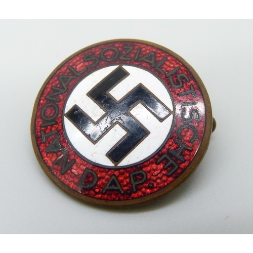 2071 - A German WWII NSDAP enamelled badge