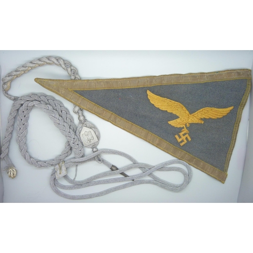 2075 - A German WWII Luftwaffe vehicle pennant