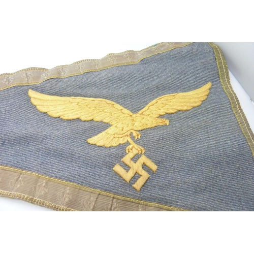 2075 - A German WWII Luftwaffe vehicle pennant