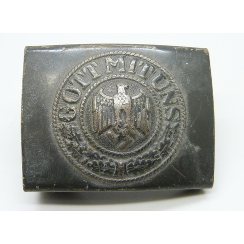 2082 - A German WWII belt buckle
