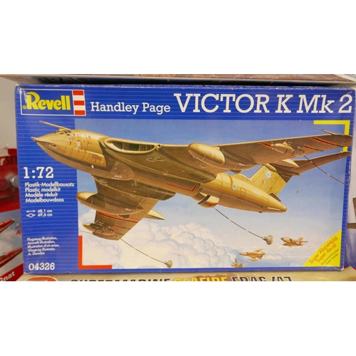 2262 - A collection of model aircraft kits, Airfix Junkers JU87B-1, RAF Red Arrows Gnat, Supermarine Seafir... 