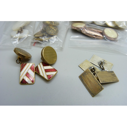 2275 - A collection of vintage rolled gold, gold plate and gilt cufflinks