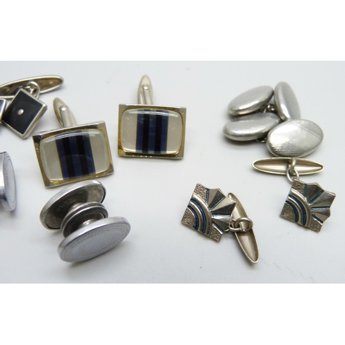 2276 - Silver tone and onyx shirt studs and vintage silver tone cufflinks