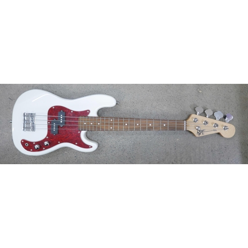 2334 - A Rapid bass guitar and case