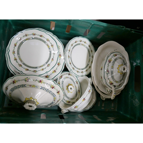 2366 - A Royal Doulton dinner set, twelve setting, some a/f **PLEASE NOTE THIS LOT IS NOT ELIGIBLE FOR IN-H... 