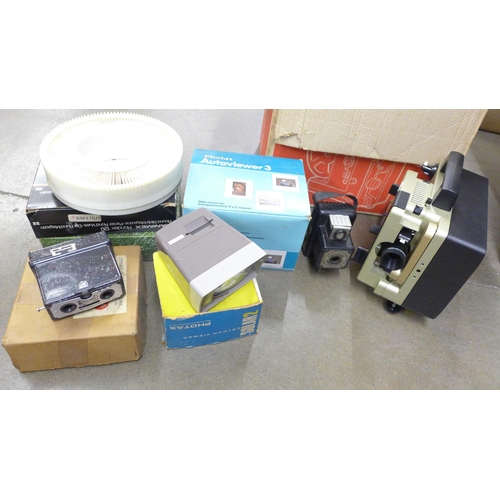 2373 - A Eumig 614D Super 8 projector, a collection of slides, two cameras including Coronet, etc.*PLEASE N... 