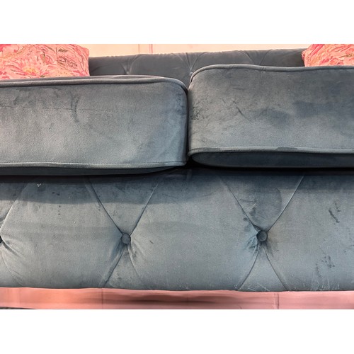 3019 - A turquoise Chesterfield three seater sofa