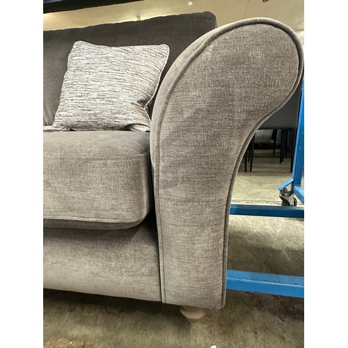 3111 - A mauve velvet upholstered love seat