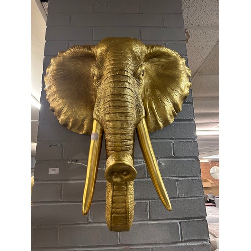 3067 - A large gold bust of an elephant