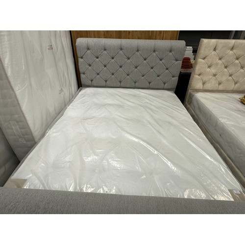 3157 - A king size mattress