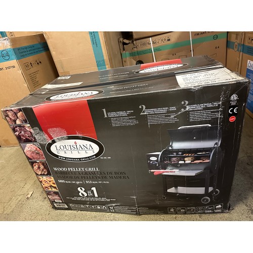 3174A - A Louisiana Grills 900 Series, Original RRP £833.33 + Vat (4216A-16)(Boxed) *This lot is subject to ... 