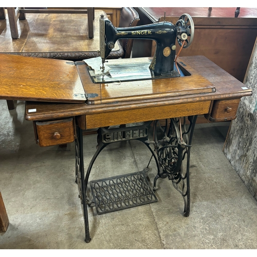 206A - An oak and cast iron Singer sewing machine