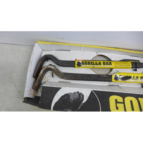 5014 - A Rubi TS-60 industrial tile cutter and a Gorilla Bar box set - 24” 36” and Gorilla Bar Junior