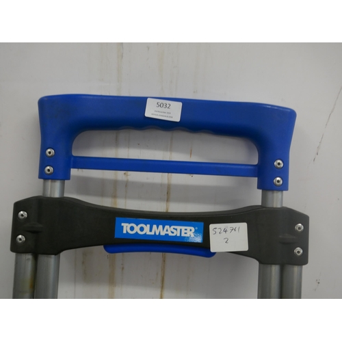 5032 - A Tool Master fold away sack truck