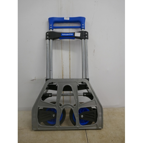 5033 - A Tool Master fold away sack truck