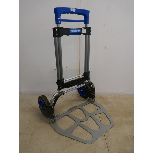 5033 - A Tool Master fold away sack truck