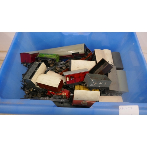 5060 - A large collection of Hornby Dublo model rail including a large quantity of track, architecture such... 