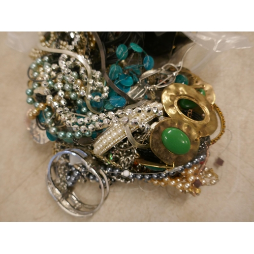 5085 - 2 bags of costume jewellery