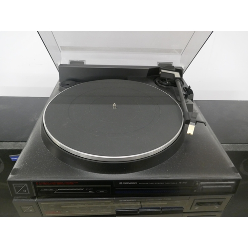 5088 - A quantity of Pioneer stereo equipment including a PL-X112 auto return stereo turntable, an F-X11ZL ... 