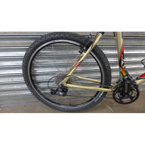 5130G - A Trek 4500 Alpha hard tail aluminium framed mountain bike  * Police repossession