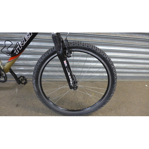 5130G - A Trek 4500 Alpha hard tail aluminium framed mountain bike  * Police repossession