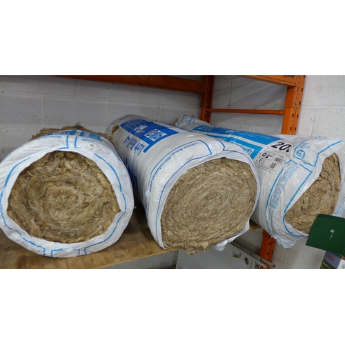 5164 - 2½ rolls of Knauf loft roll 44 Rockwool loft insulation