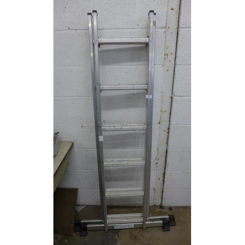 5179 - A multi purpose adjustable aluminium ladder