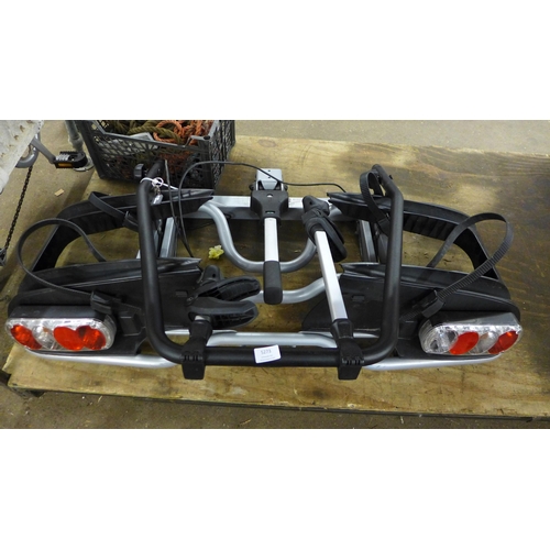 5273 - A Thule EP915 2 bike capacity E-bike carrier with trailer lights and key