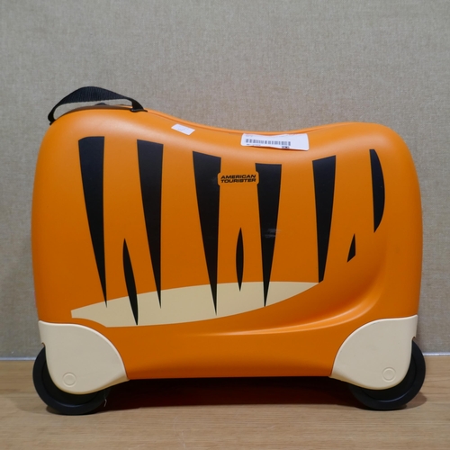 6154 - American Tourister Ride On Kids Suitcase *This lot is subject to Vat