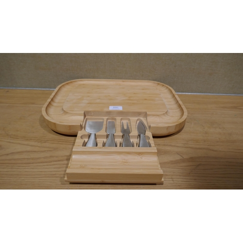 6083 - Carrara Bamboo Cheese Board with box and knives *This lot is subject to Vat