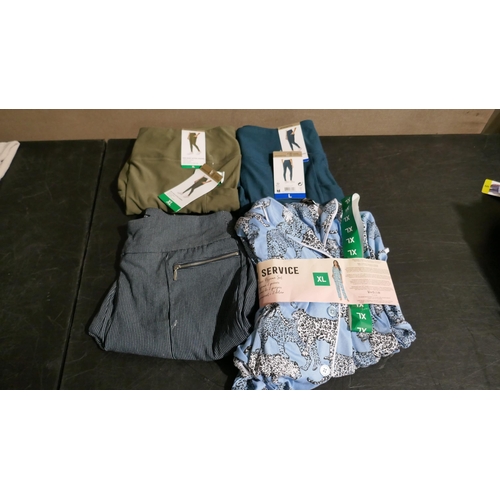 6224 - Quantity of womens clothing to include shirts, leggings, trousers, etc., various styles and sizes. M... 